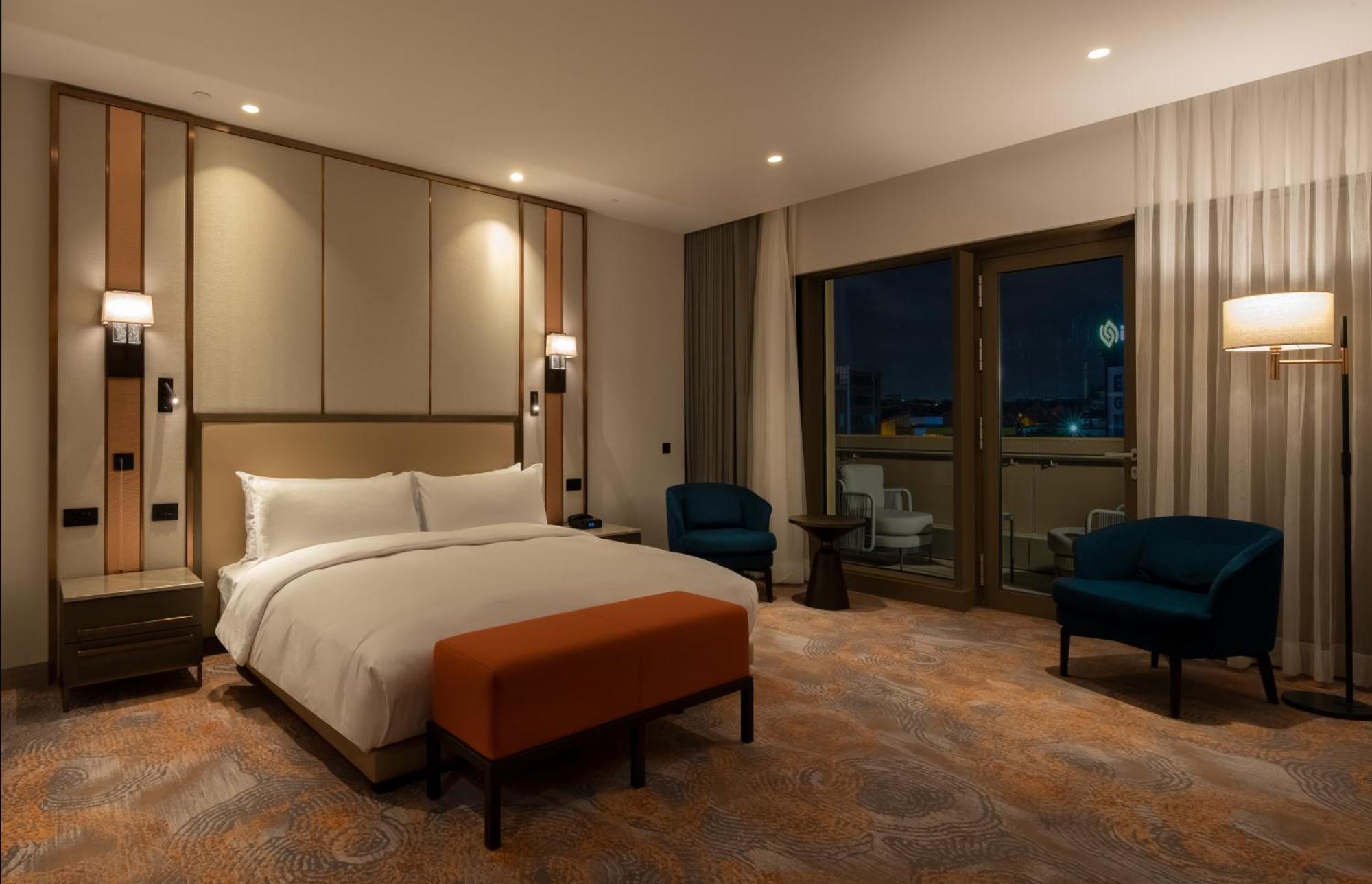 Hilton Mall Of Istanbul Exterior photo Deluxe Room