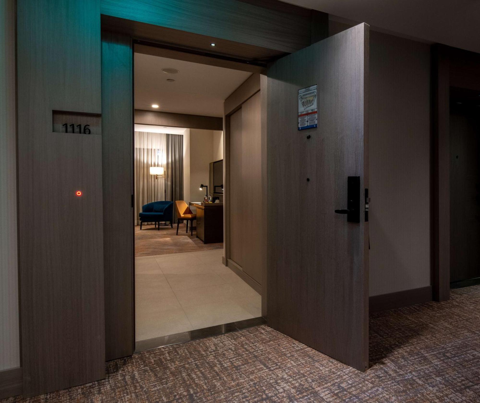 Hilton Mall Of Istanbul Exterior photo A hotel room in Bangkok, Thailand